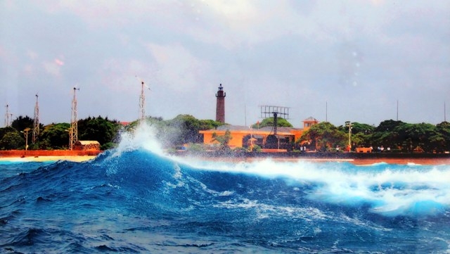 Ảnh: Trường Sa ngày biển động.